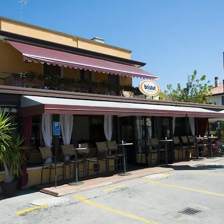 Bar Moro 1963 Guest house