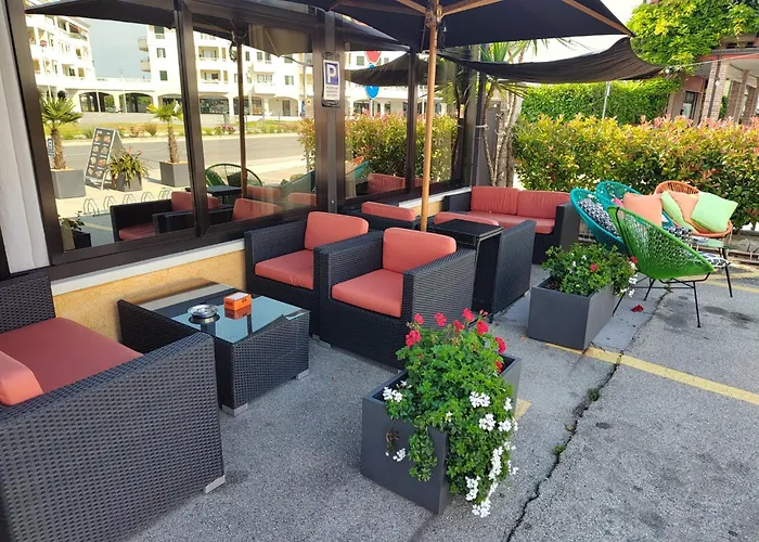 Bar Moro 1963 Gasthof 4*